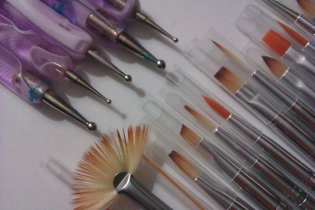 Nail Art: How to Put Together Your Own Nail Art Kit