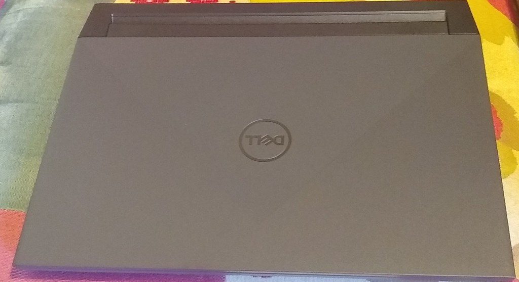 Wow, that's a large laptop - Drew's New Dell Laptop