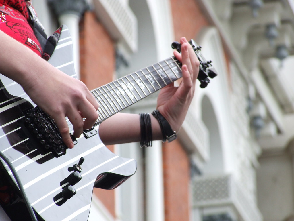 Electric guitar