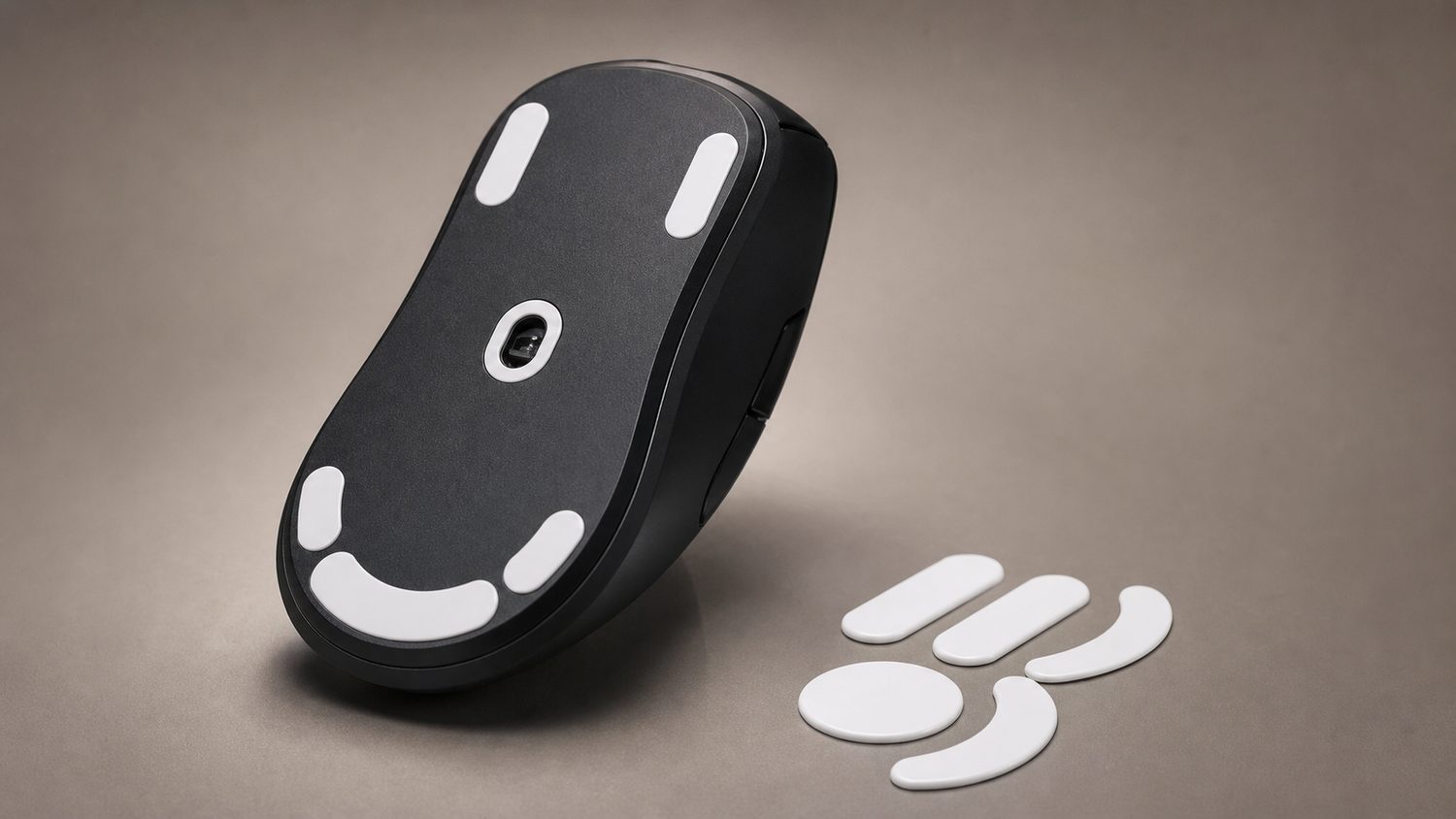 Illustration for mouse feet for glorious model o