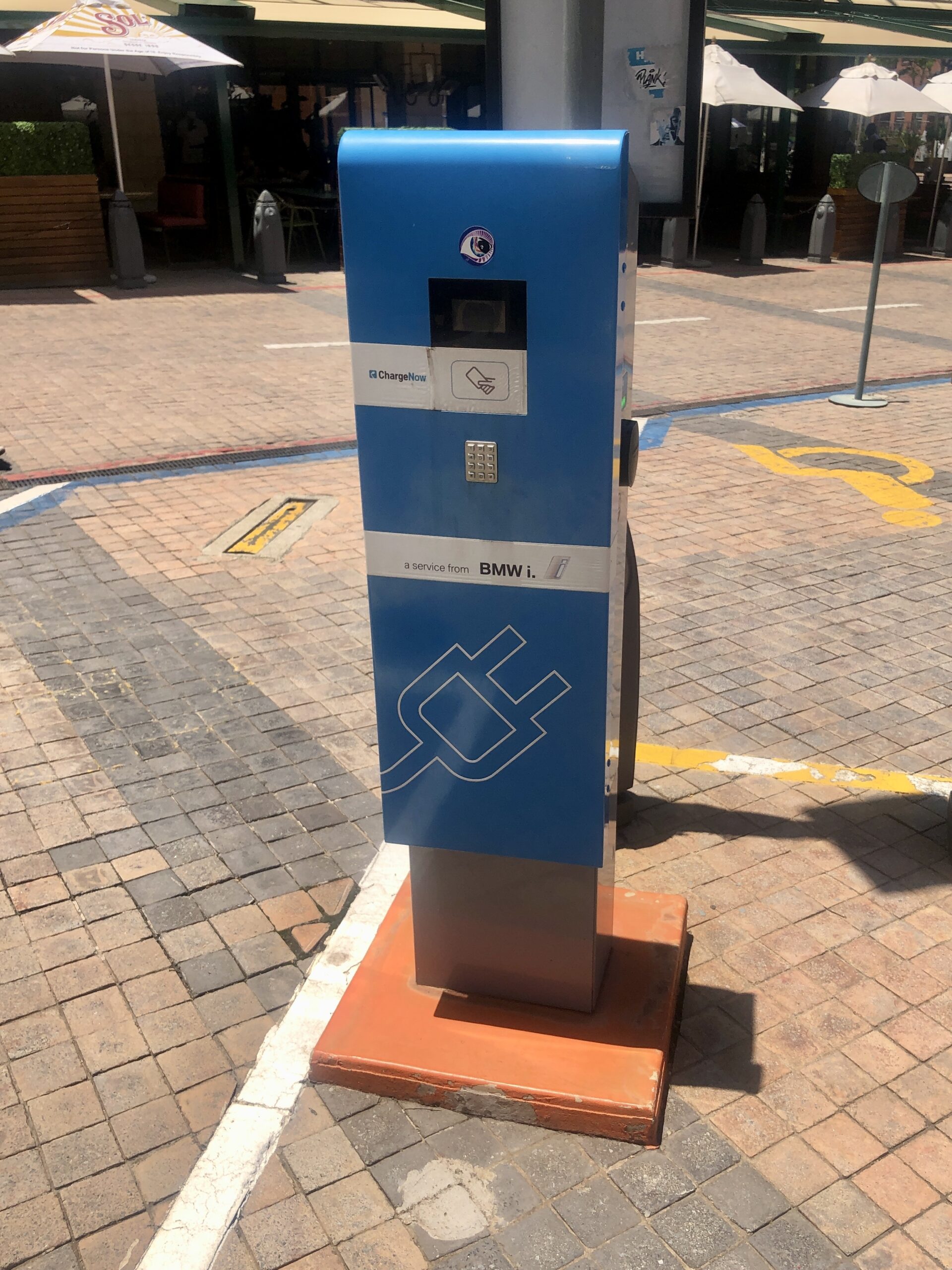 Electric Wireless car charger in South Africa