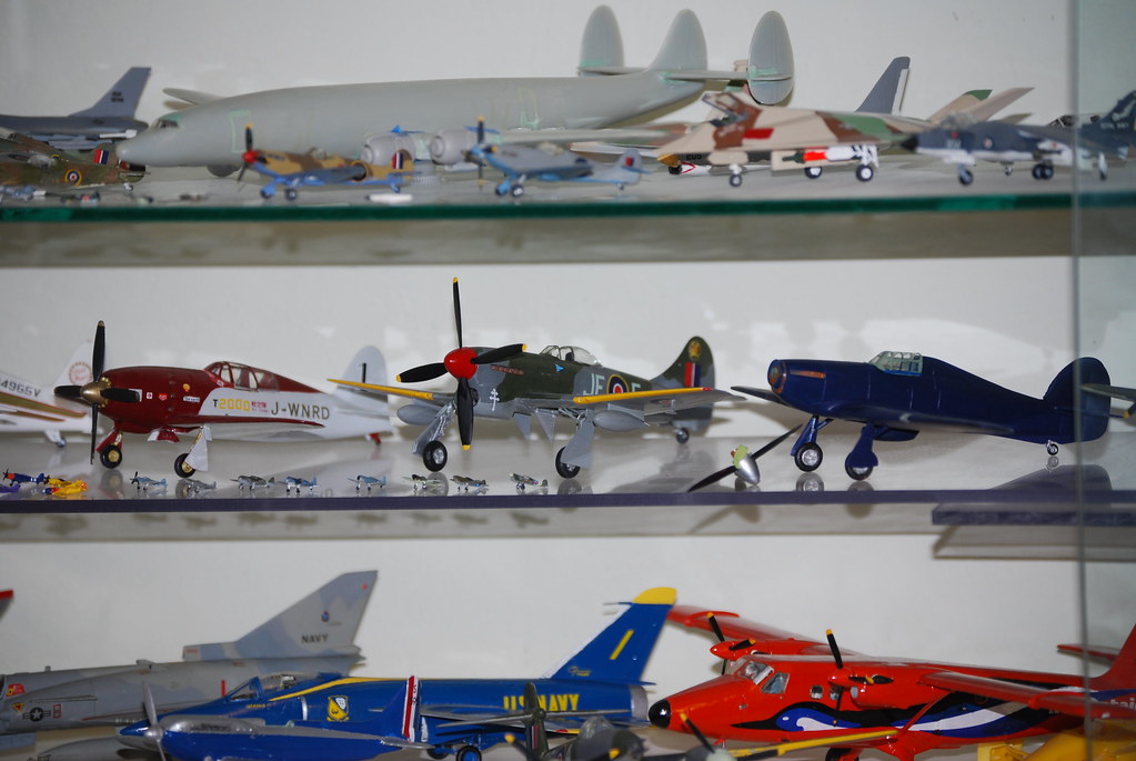 1/144, 1/72 model airplanes