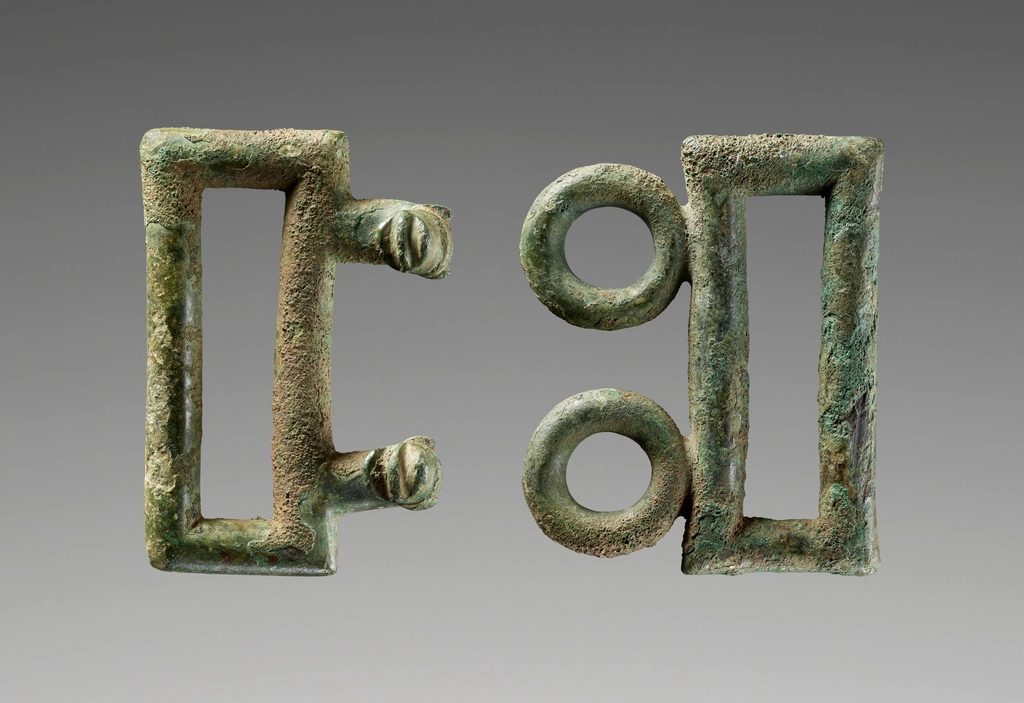 Belt Buckle (2 Fragments)