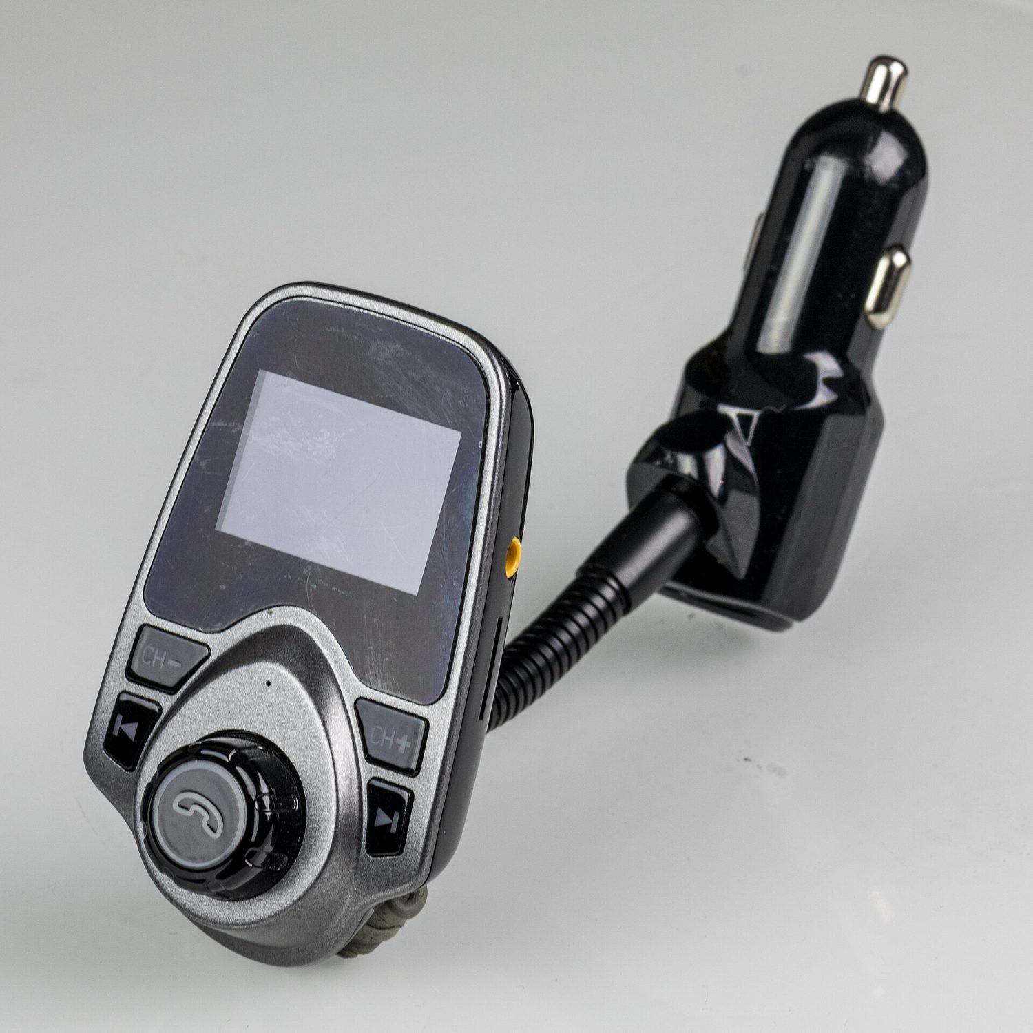 T10 Car Bluetooth FM Transmitter-0465