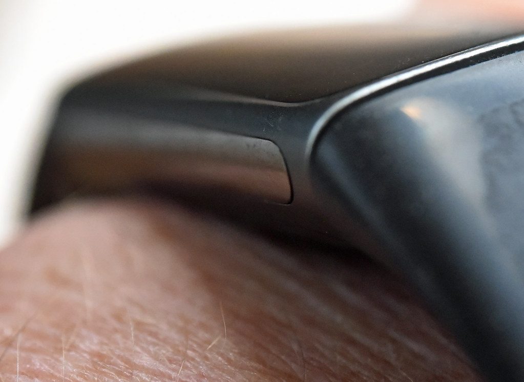 Fitbit Charge 5