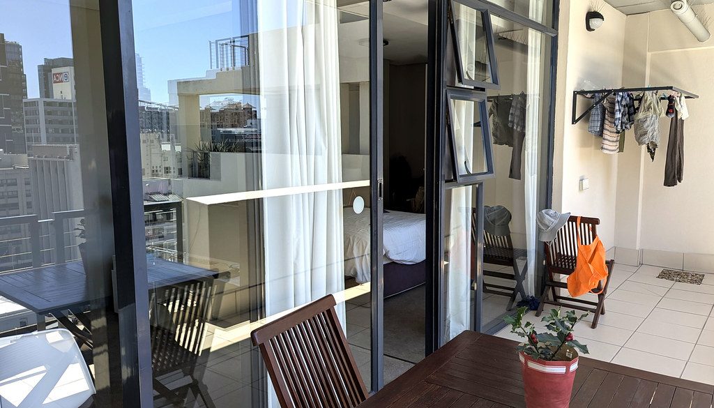 Balcony Clothes Drying at 24° in Cape Town