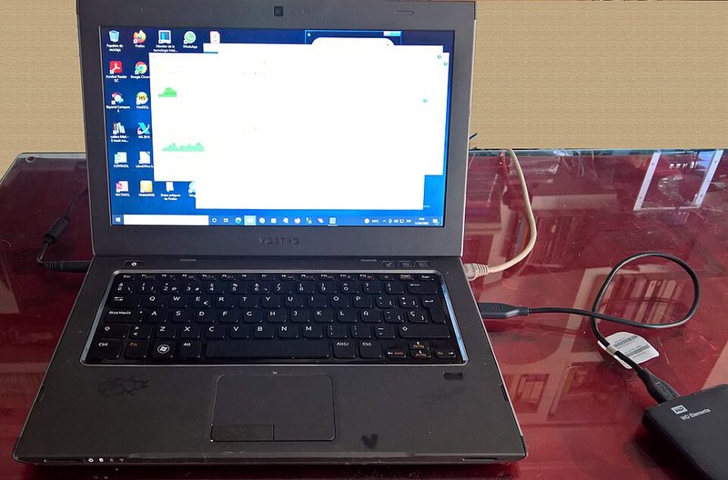 Dell Vostro 3520