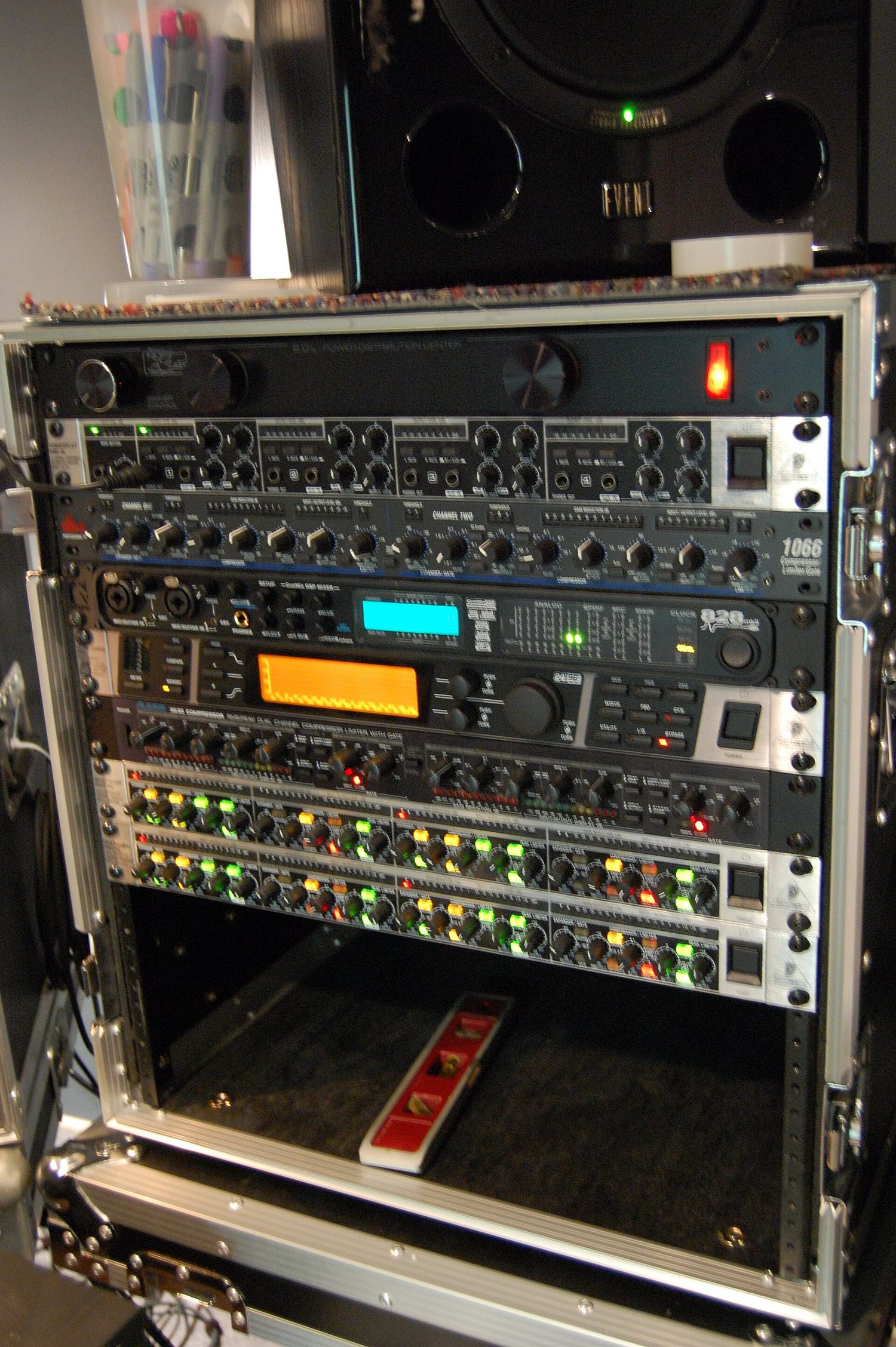 Audio signal processor rack 1, Choking Sun Studio