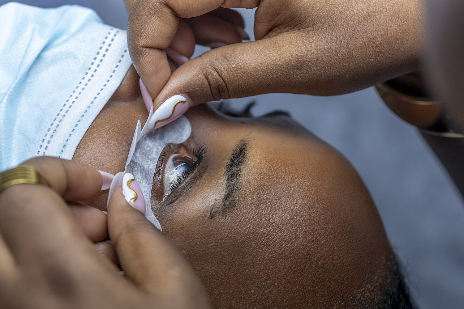 Artistry in Professional Eyelash Extension Prep
