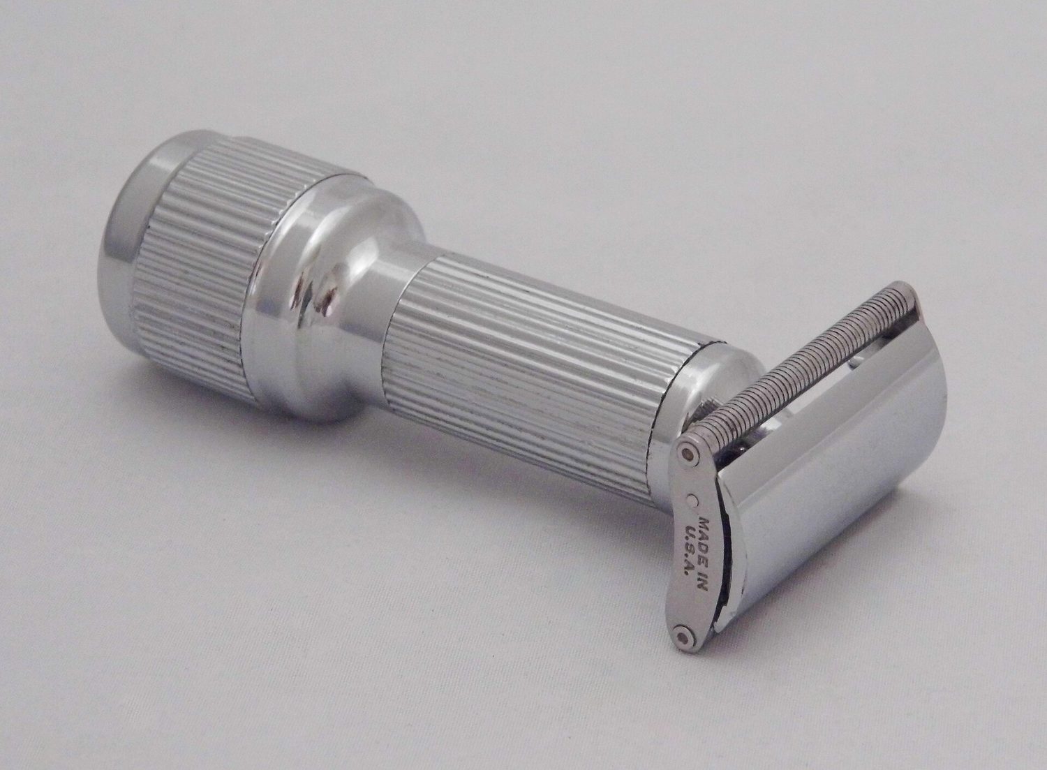 Vintage Stahly Live-Action Double Edge Safety Razor, Mechanical Vibrating Razor, Made In USA, Circa 1950s (29374587334)