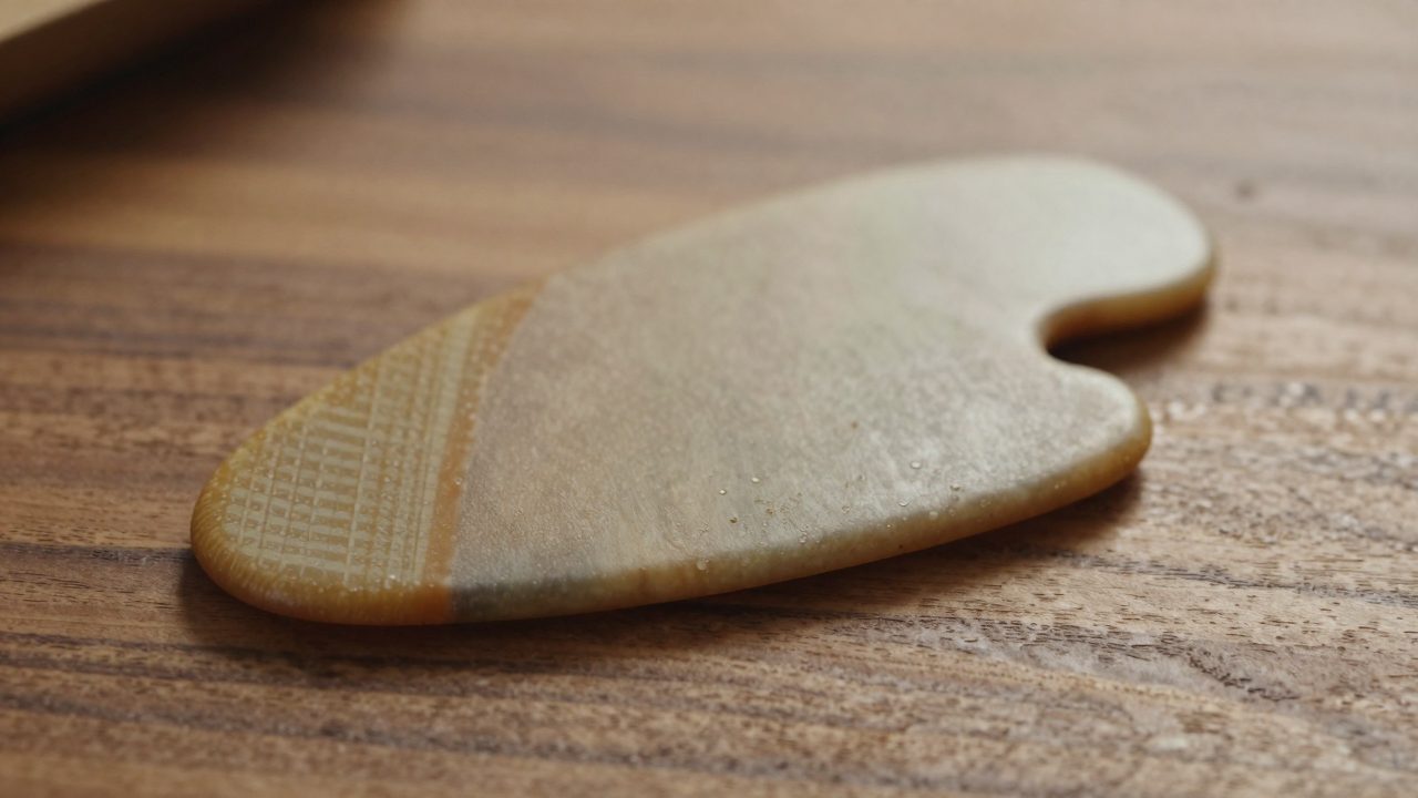 Illustration for gua sha tool for cellulite