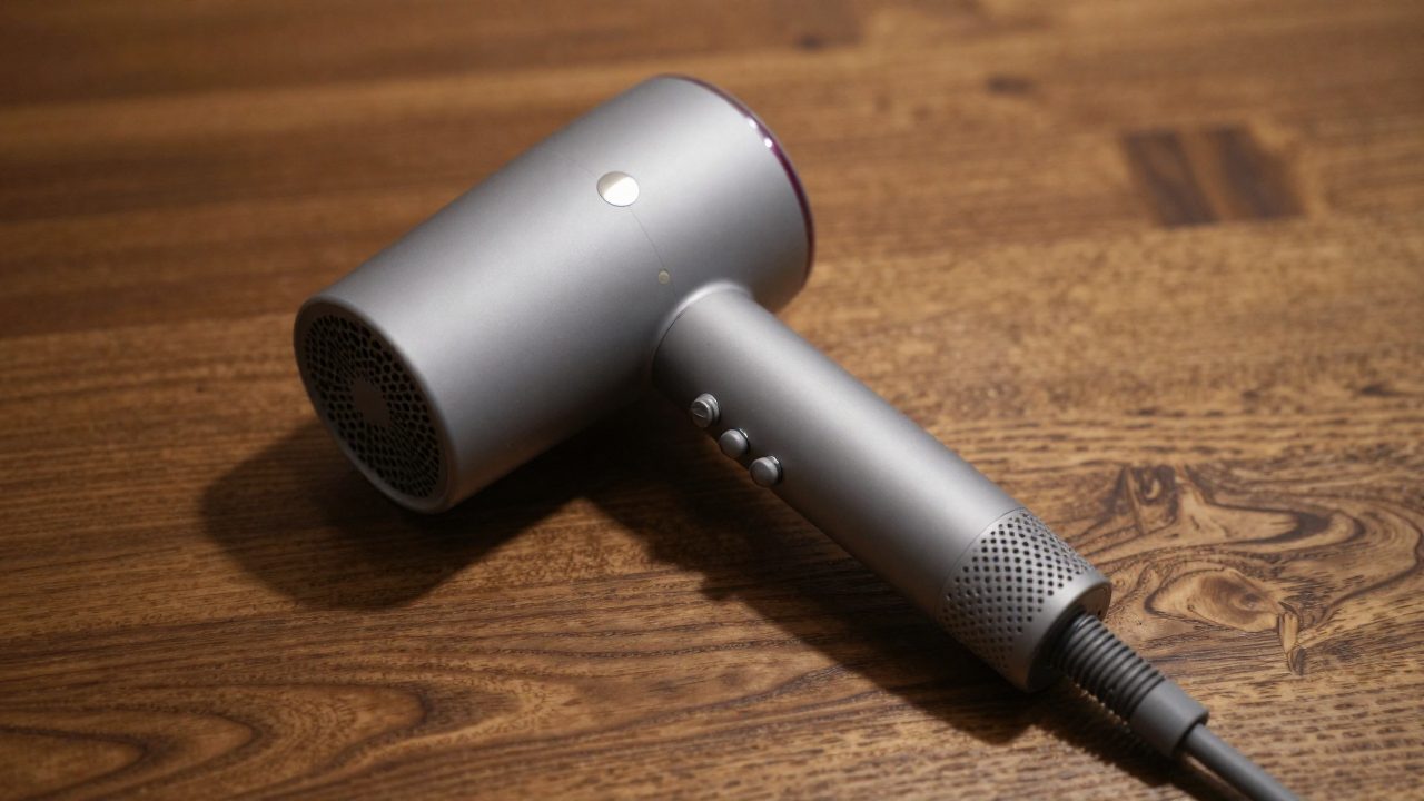 Illustration for hair dryers for women in india