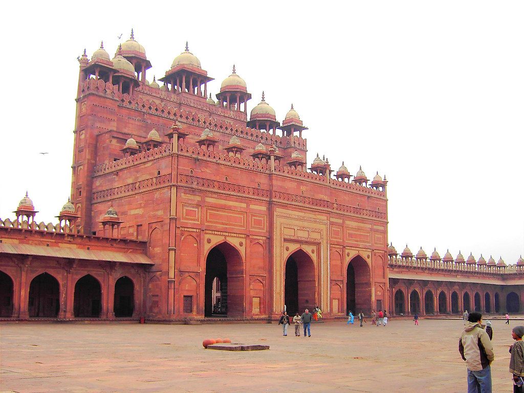 India. Entrance gates to the Mogul Palace of Fatehpur Sikri.