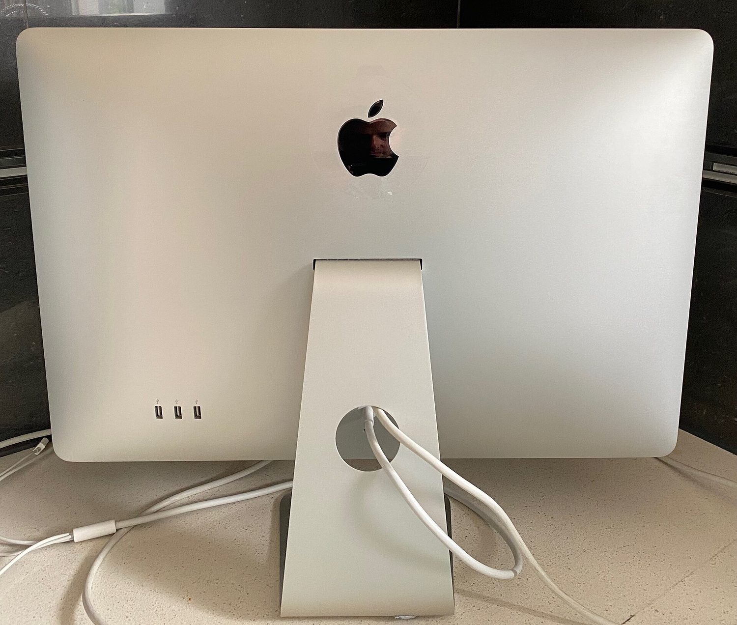 Apple LED Cinema Display 24 inch monitor rear