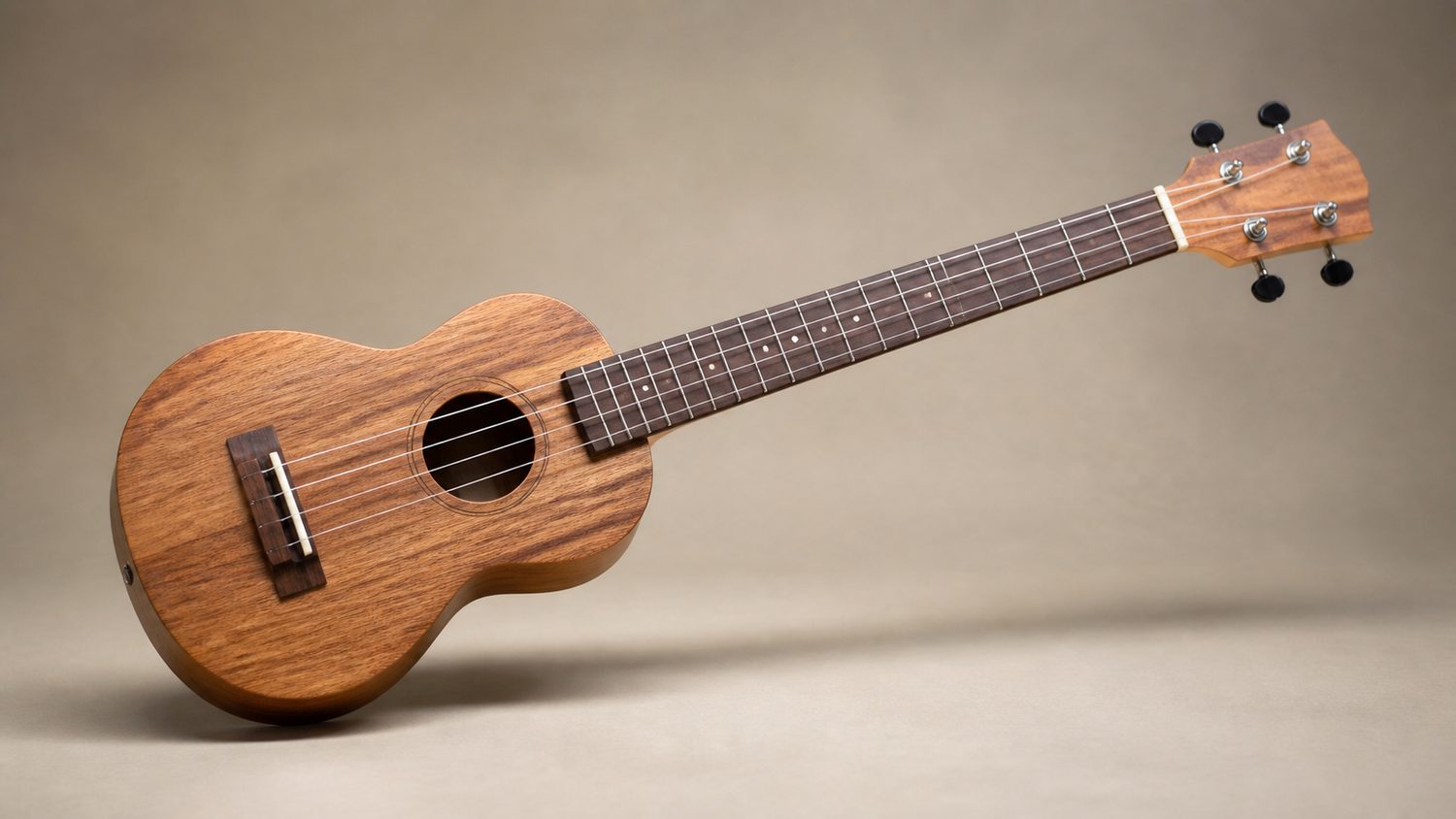 Illustration for long neck soprano ukulele