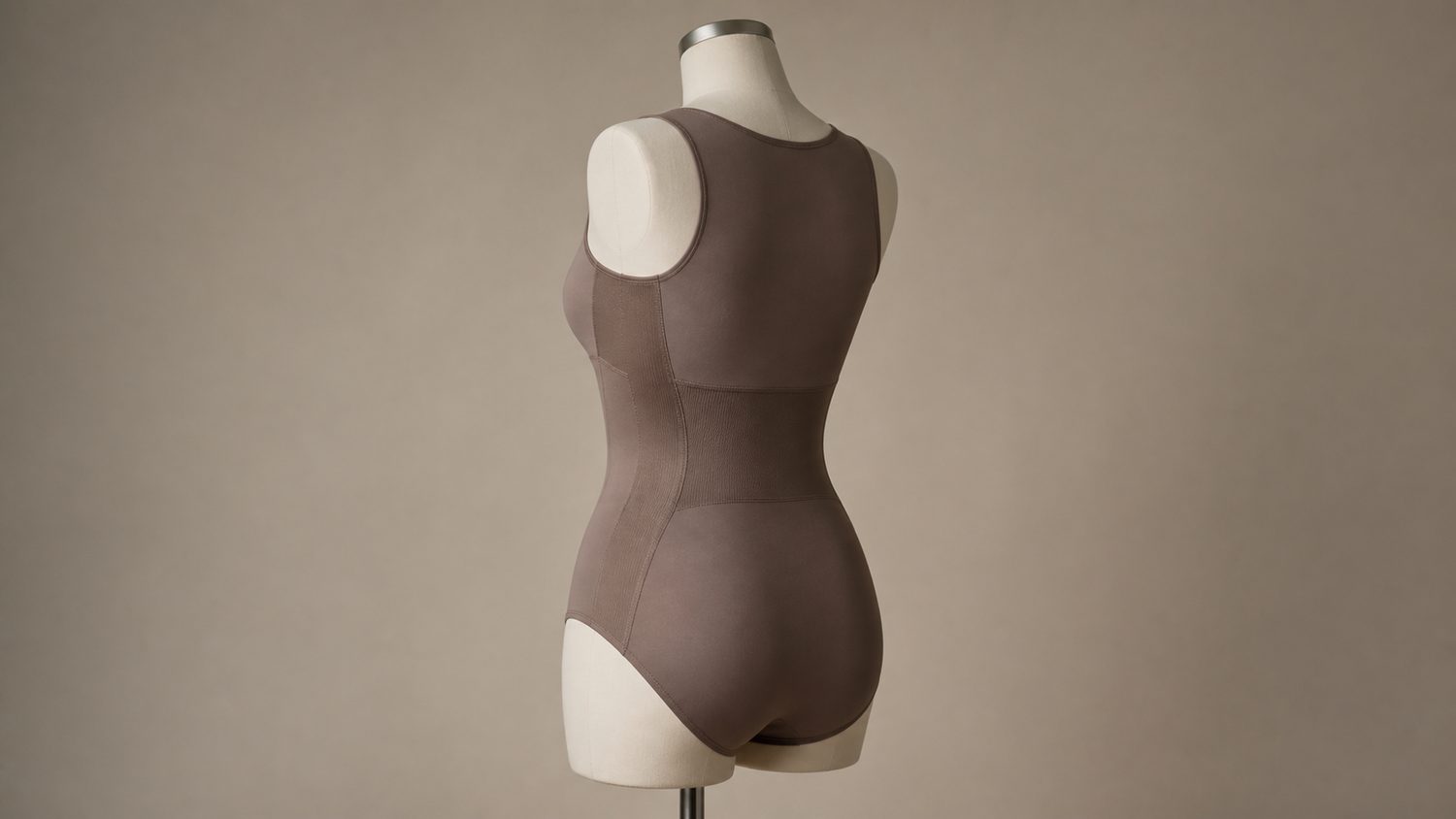 Illustration for shapewear for back rolls
