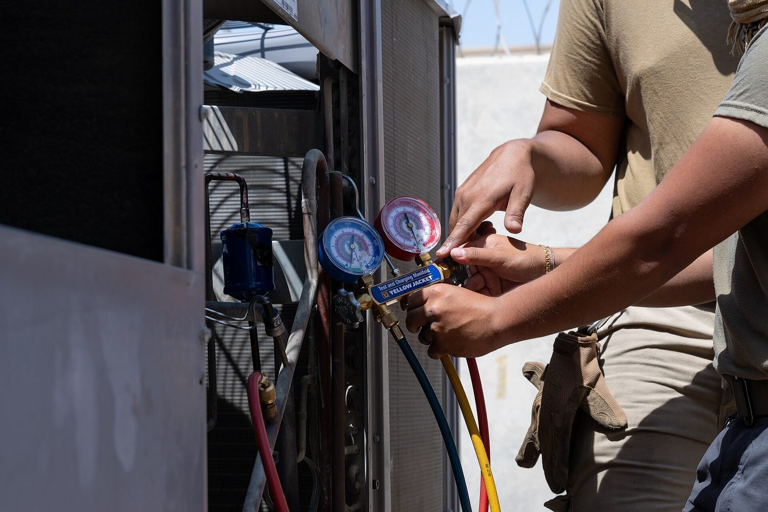 379th ECES HVAC technicians combat rising temperatures (8502255)