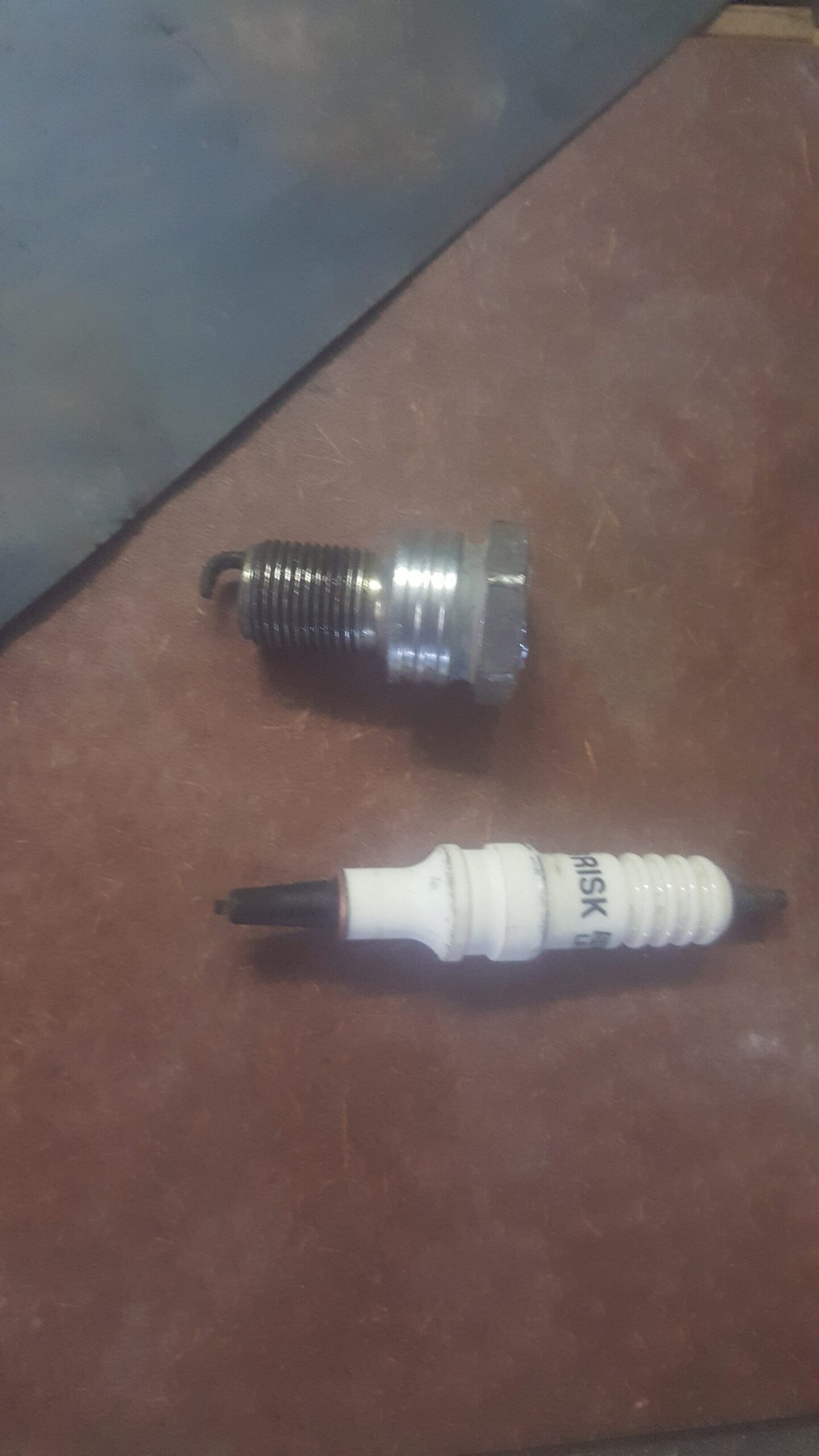 Engine spark plugs