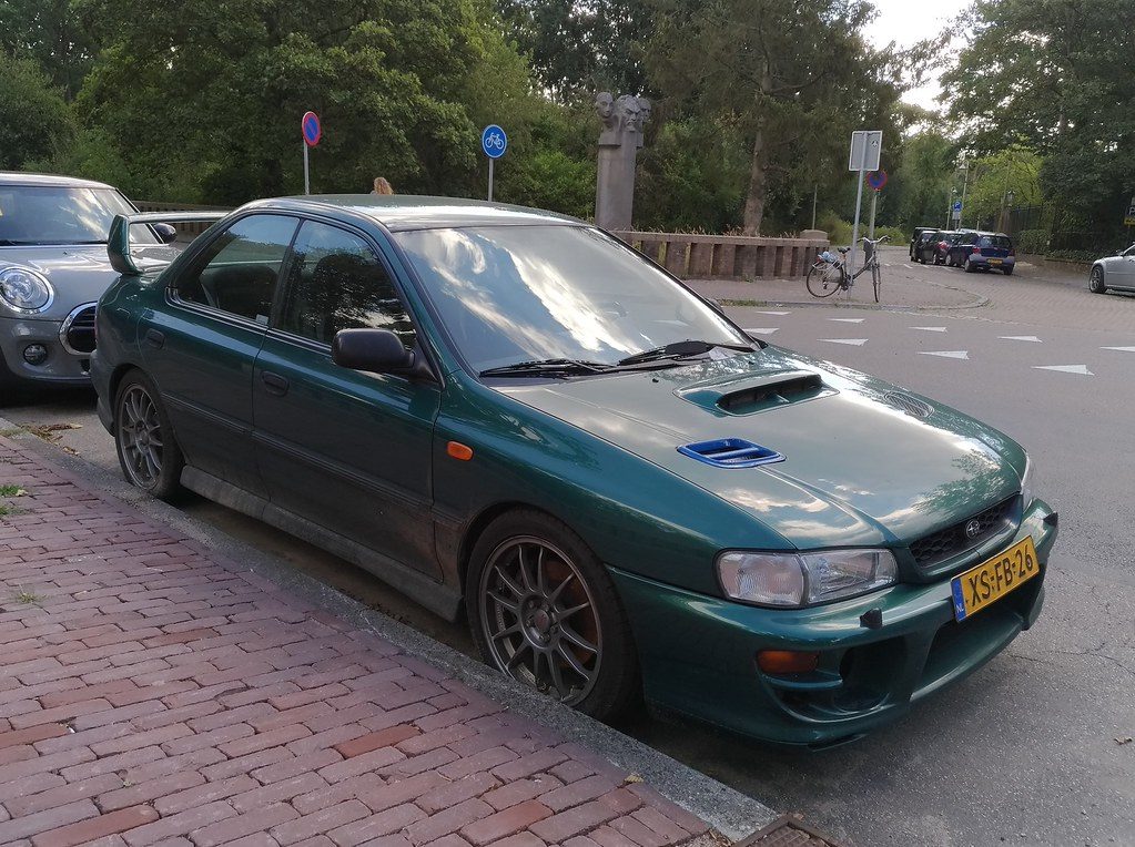 Subaru Impreza GT