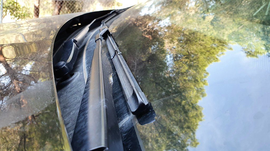 Wiper blades car