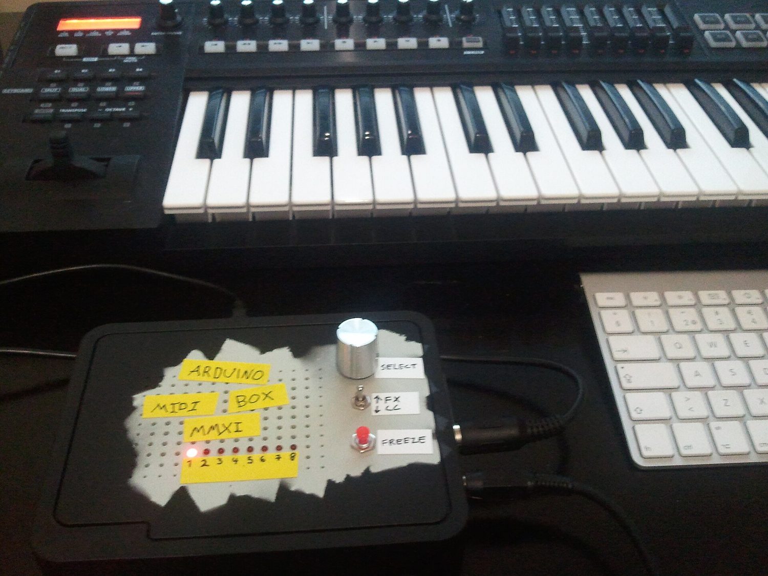Arduino midi pedal box & Roland A-500Pro MIDI keyboard controller